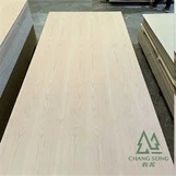 ¿Se puede utilizar madera contrachapada con revestimiento de fresno para hace...